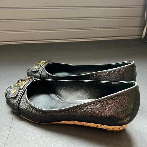 Tory Burch Blue Leather Peep Toe Wood Wedge Sandal Gold Square Emblem 9 M
